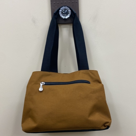 Ampac vinyl cloth handbag - Picture 9 of 13